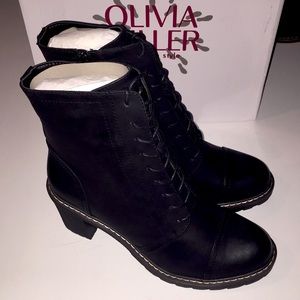 Olivia Miller Sidney Block Heel Boots Size 9 NIB